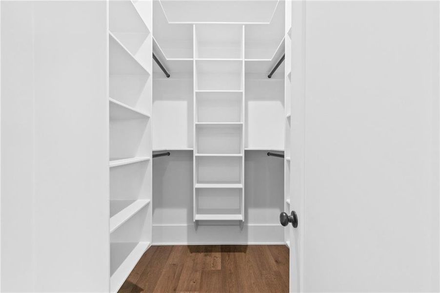 Spacious, unfurnished interior of a new home in , Lawrenceville (Image 33).