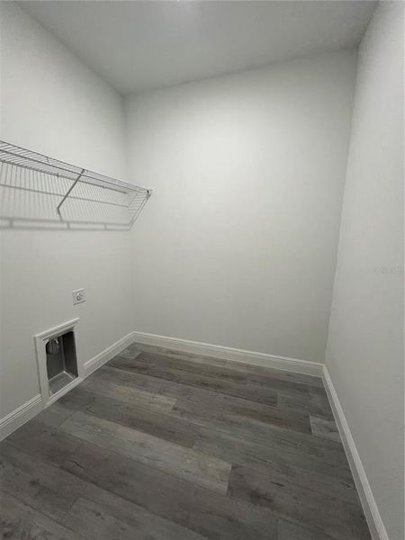 Spacious, unfurnished interior of a new home in , Ocala (Image 27).