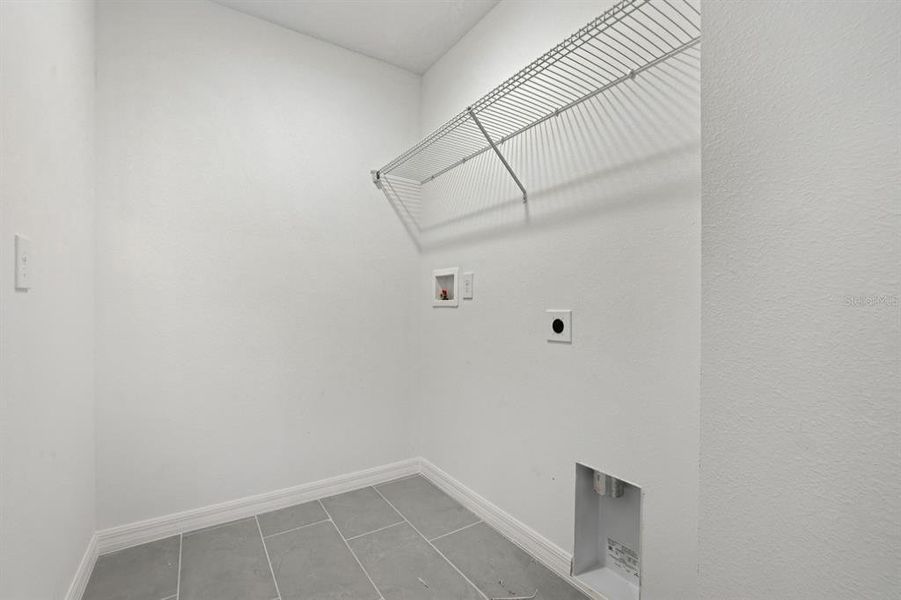 Spacious, unfurnished interior of a new home in Northlake at Ovation, Winter Garden (Image 16). Spacious, unfurnished interior of a new home in Northlake at Ovation, Winter Garden (Image 16).
