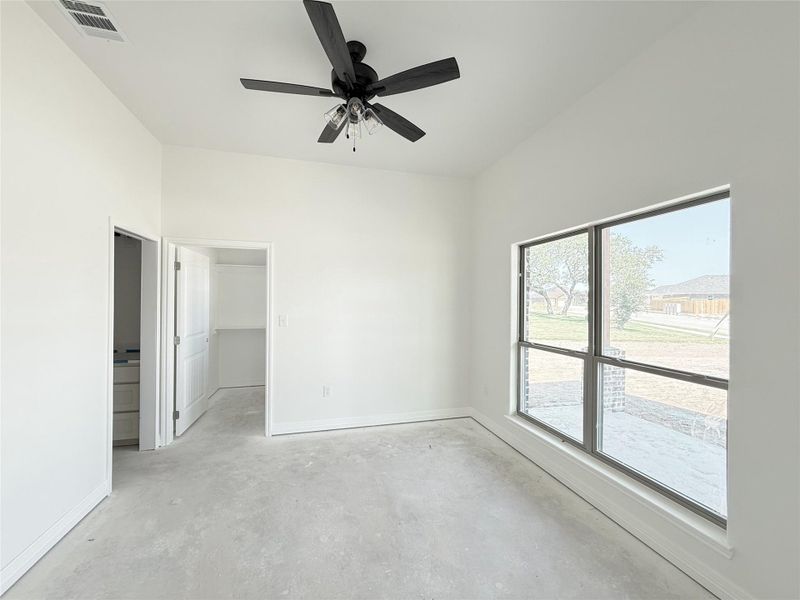 Spacious, unfurnished interior of a new home in , Copperas Cove (Image 9).