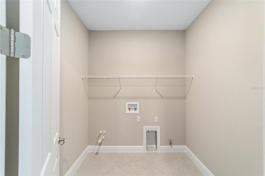 Spacious, unfurnished interior of a new home in , Ocala (Image 29).