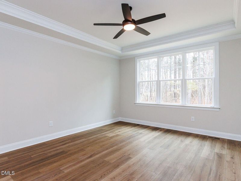 014-1280x960-primary-bedroom