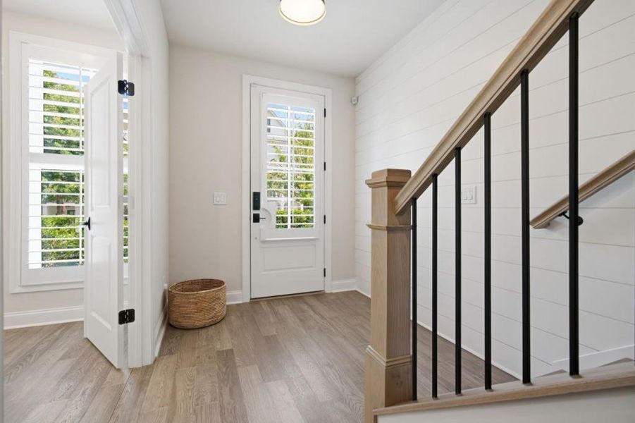 Spacious, unfurnished interior of a new home in , Alpharetta (Image 28).