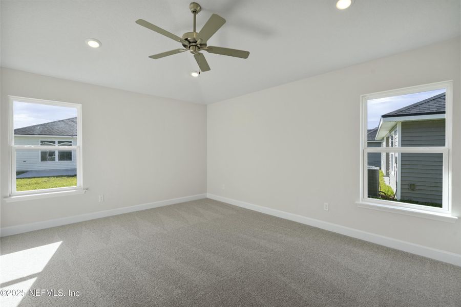 Spacious, unfurnished interior of a new home in Summerglen, Jacksonville (Image 38).