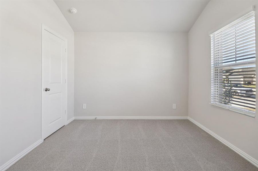 Spacious, unfurnished interior of a new home in River Ridge, Crandall (Image 24).