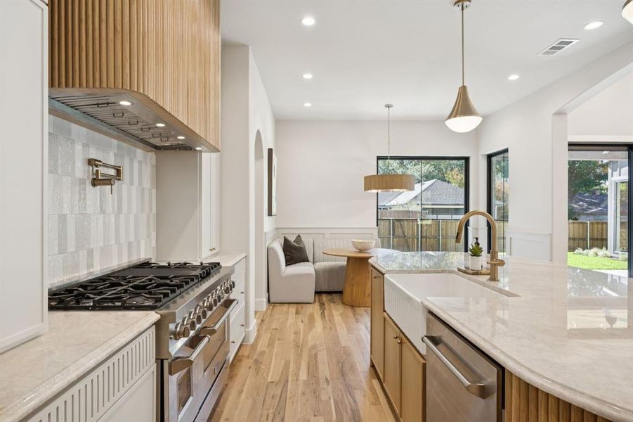 Furnished interior view inside a new home in , Dallas (Image 13).