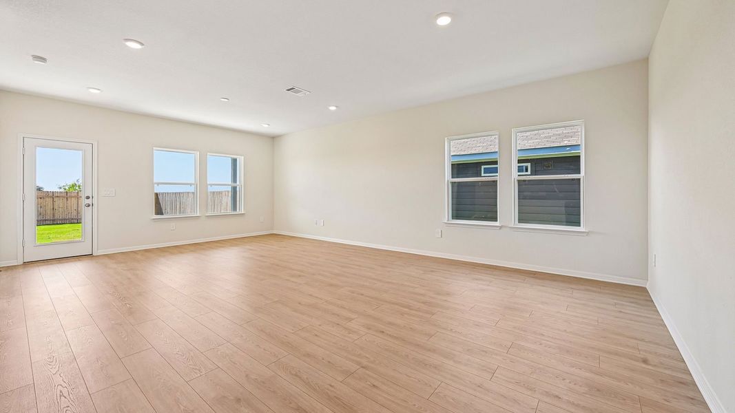 Spacious, unfurnished interior of a new home in Carillon, Manor (Image 17).