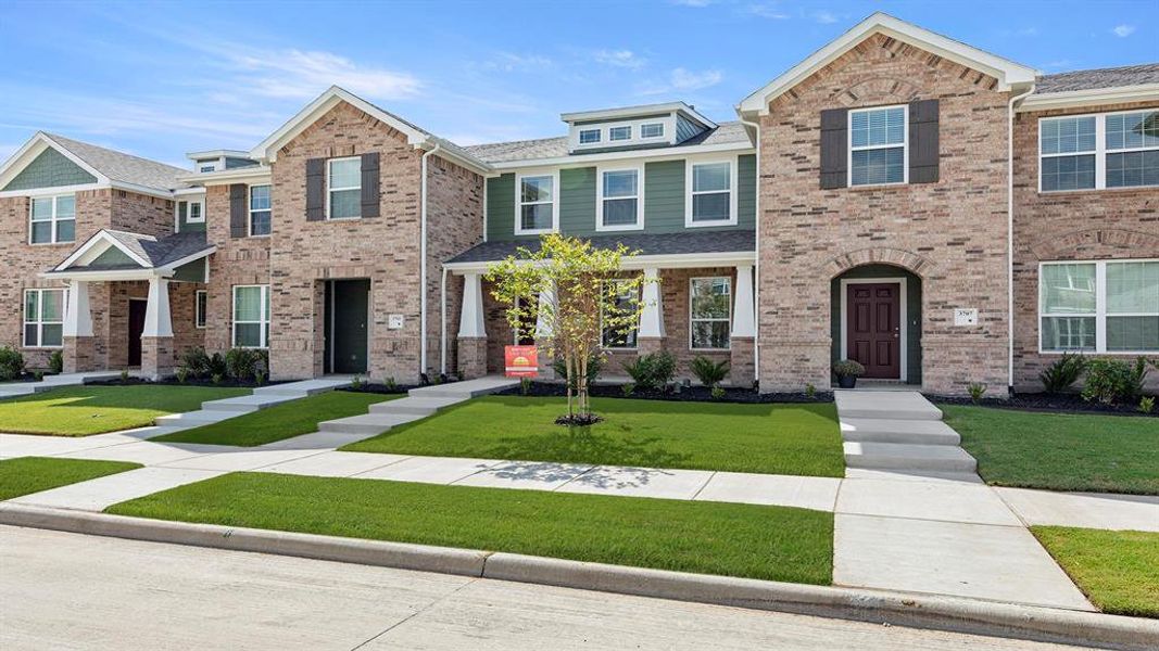 03. 3705 Star Mesa - Front (3)