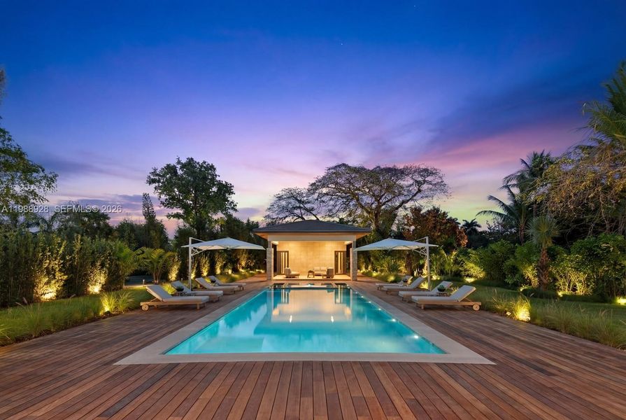 Community amenities in , Miami (Image 74).