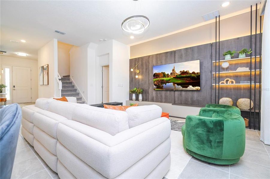 Furnished interior view inside a new home in , Orlando (Image 27).