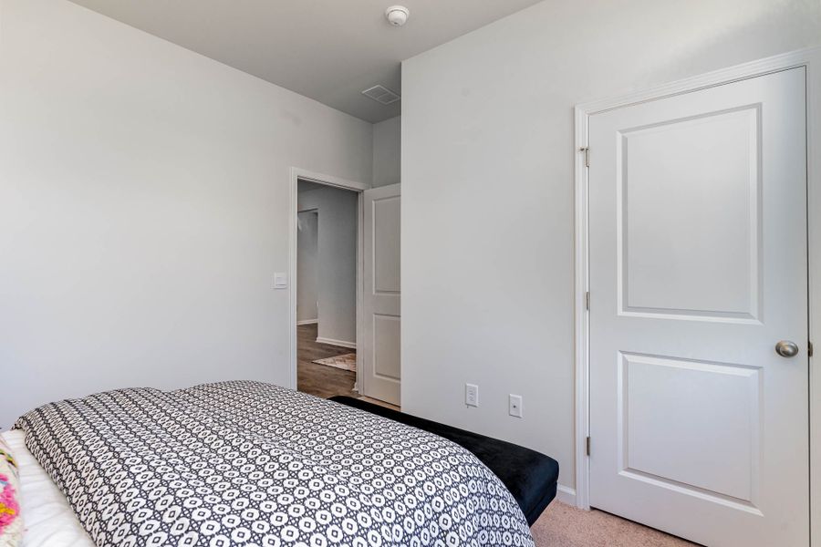 Image 31 representing the CALI by D.R. Horton in Kingston Bay, Conway, SC.