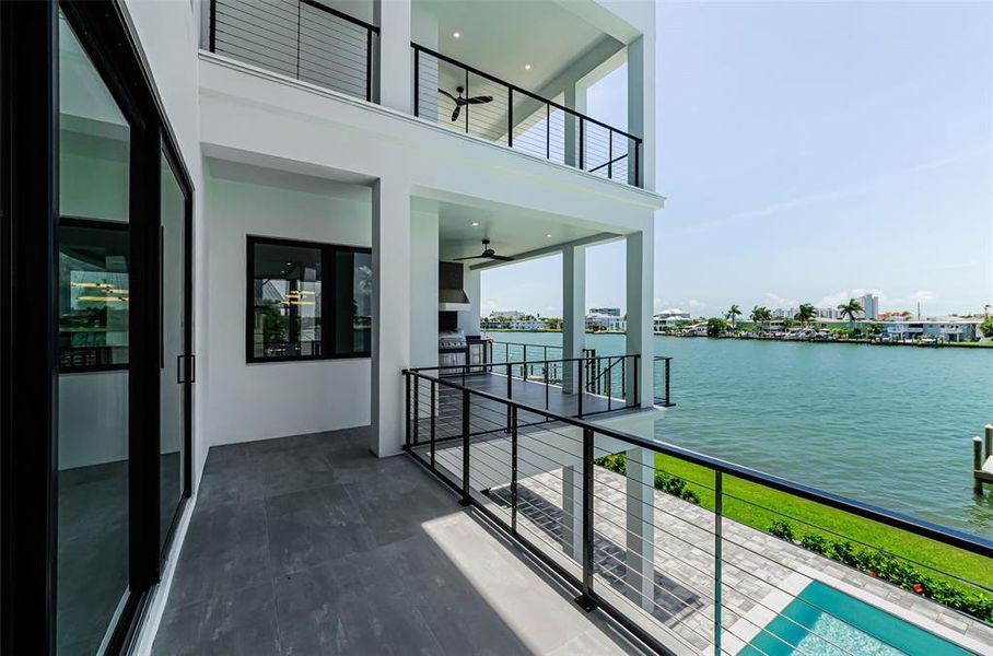 Exterior details and patio area of a home in , Treasure Island (Image 36).