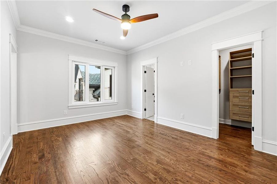 Spacious, unfurnished interior of a new home in , Roswell (Image 23).