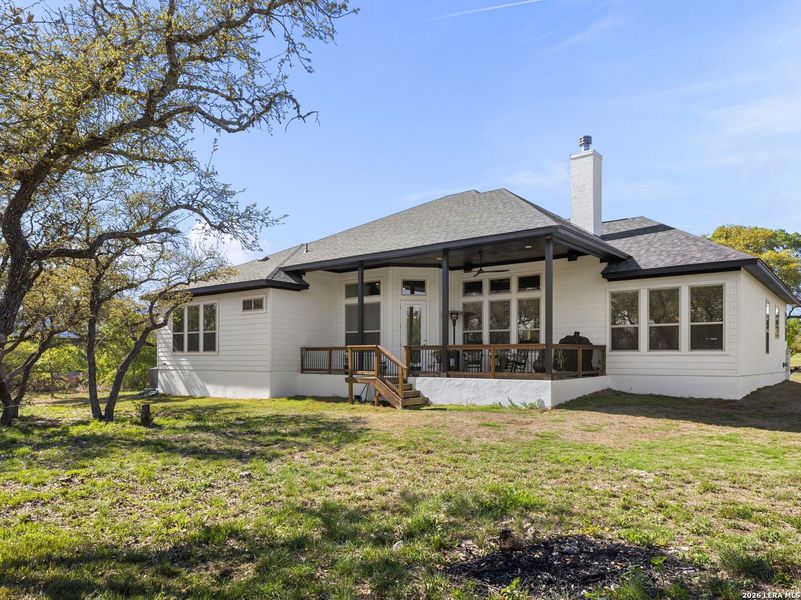 Exterior details and patio area of a home in Potranco Acres, Castroville (Image 3).