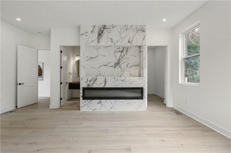 Image 52 of a home in .