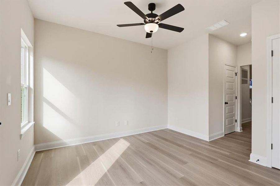 Spacious, unfurnished interior of a new home in , Lavonia (Image 20).