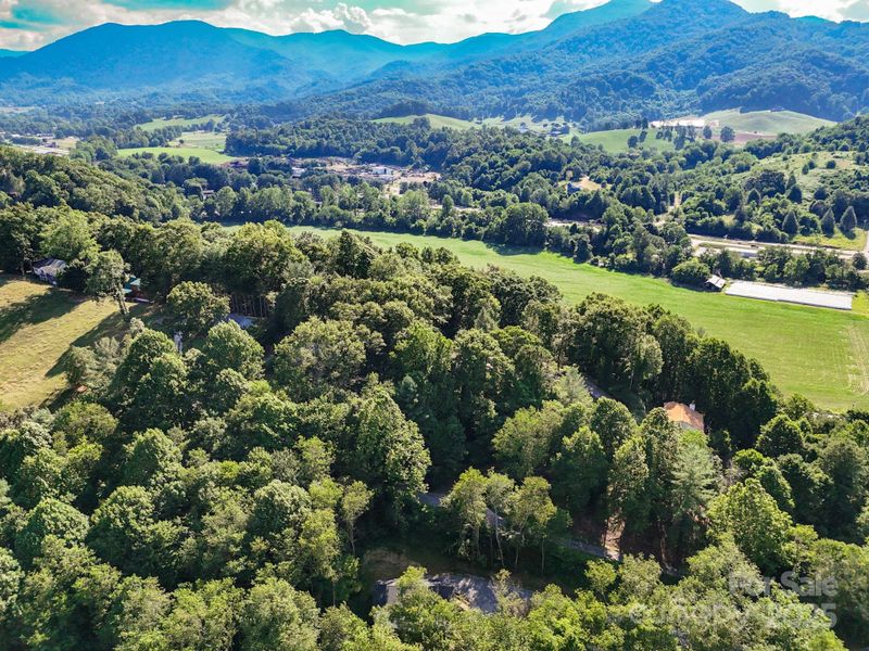 Image 31 of a home in . Image 31 of a home in .