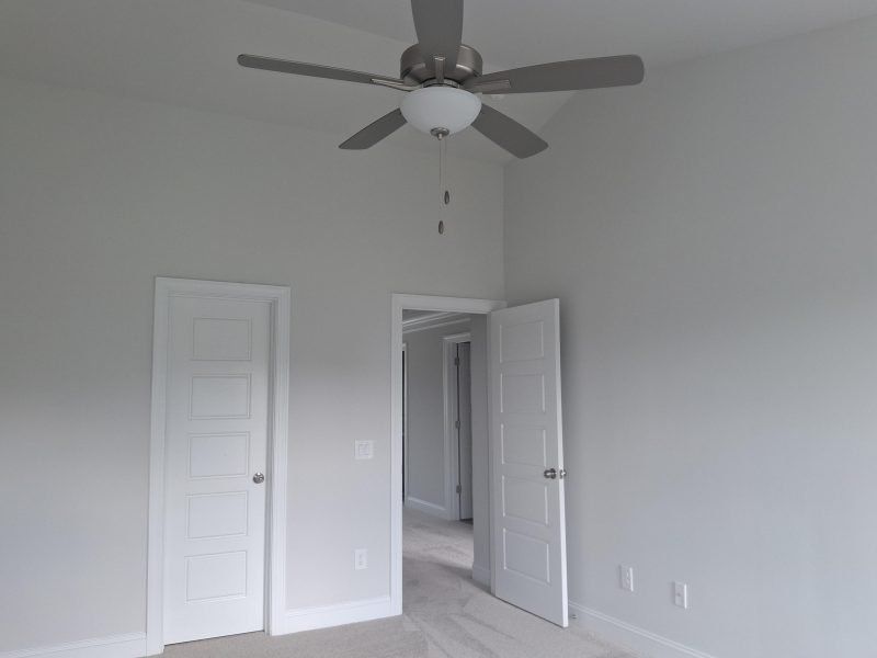 Spacious, unfurnished interior of a new home in Weybridge, Burlington (Image 26). Spacious, unfurnished interior of a new home in Weybridge, Burlington (Image 26).