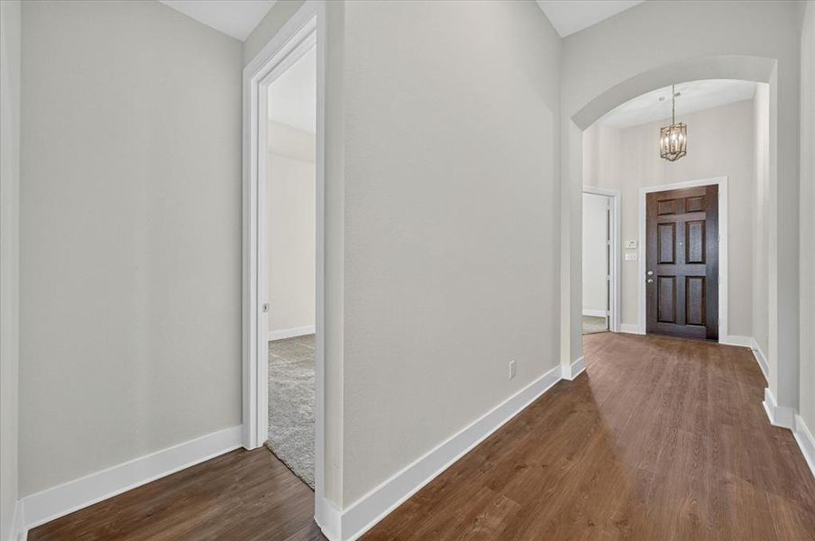 Spacious, unfurnished interior of a new home in Monterra, Fate (Image 22).