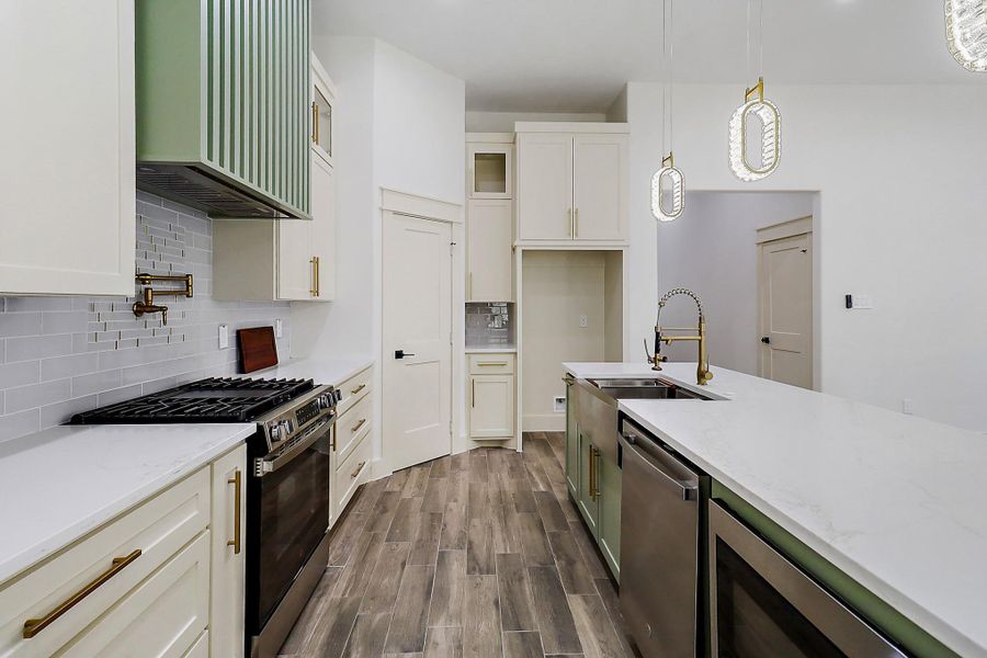 Another view of the kitchen