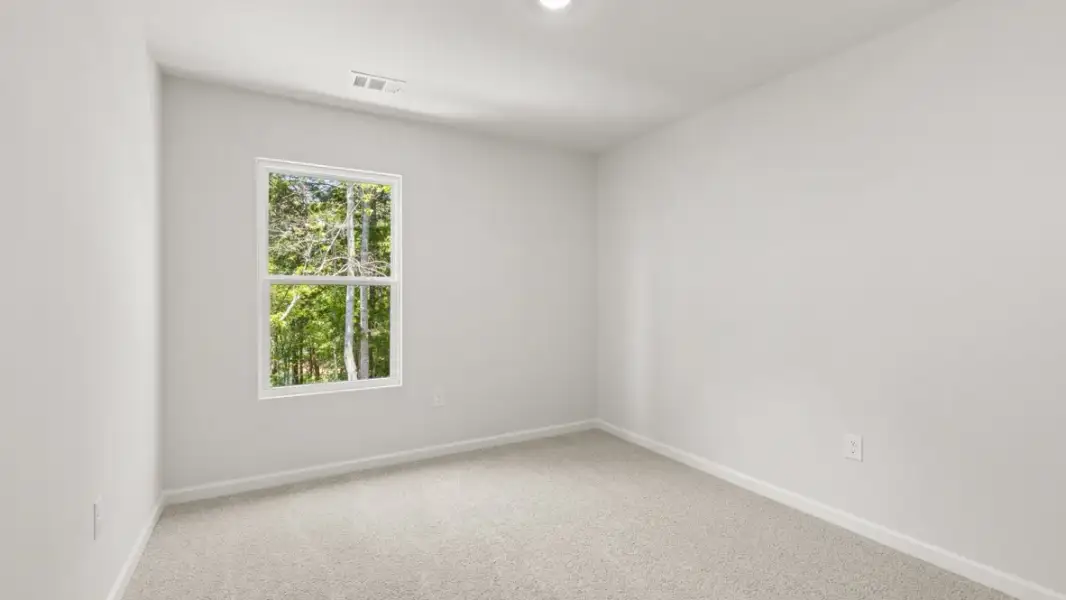 Spacious, unfurnished interior of a new home in Hughes Court, Dawsonville (Image 23).
