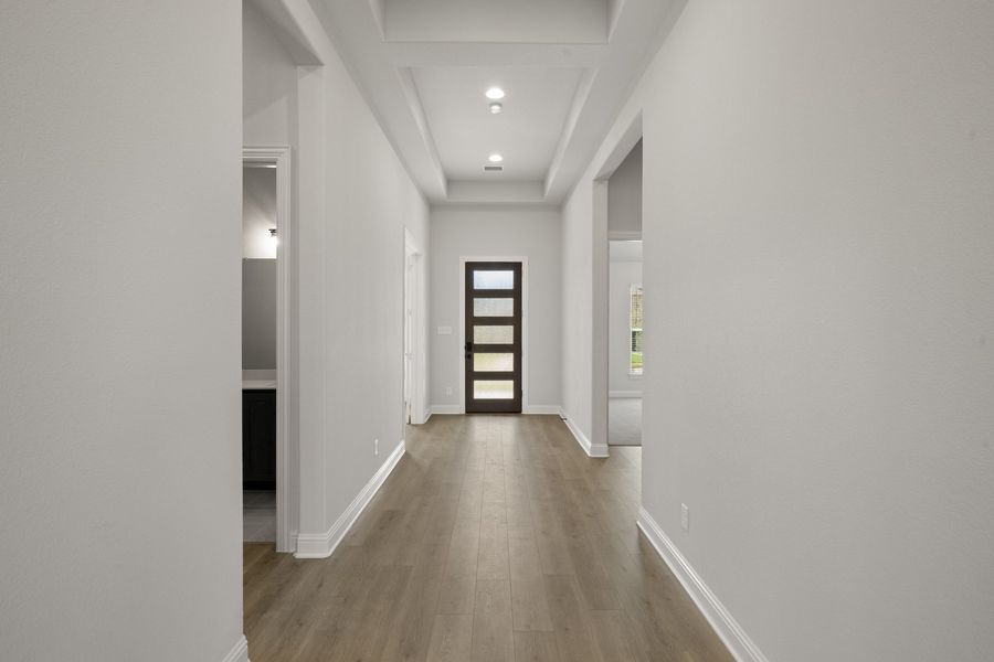 Spacious, unfurnished interior of a new home in Hayes Crossing, Midlothian (Image 17).