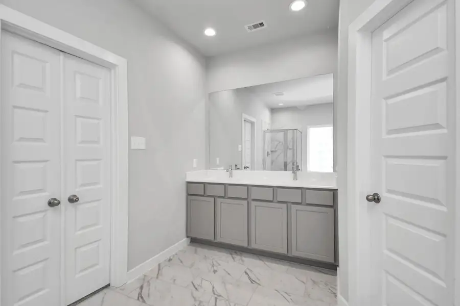 Sample photo of completed home with similar floor plan. Actual colors and selections may vary.