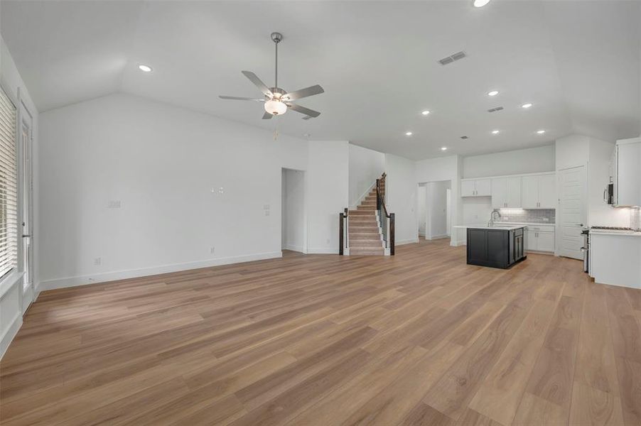 Spacious, unfurnished interior of a new home in Aster Park, McKinney (Image 23).