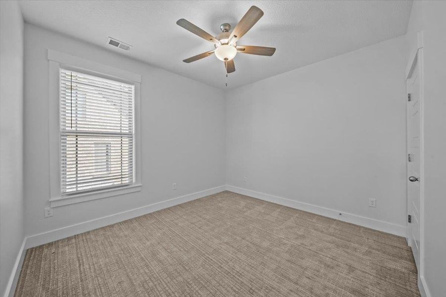 Spacious, unfurnished interior of a new home in Lakeside at Blue Ridge Plantation, Taylors (Image 26).