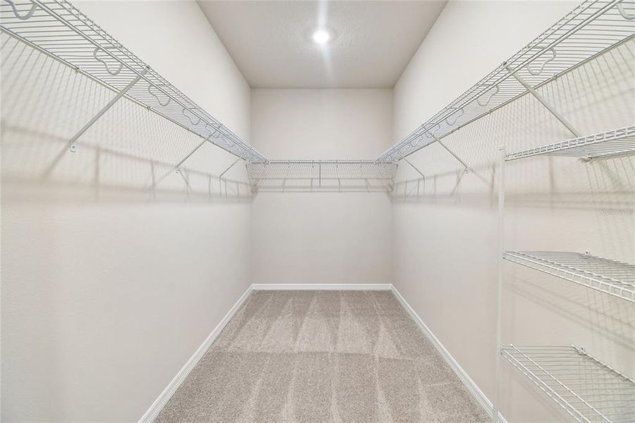 Spacious, unfurnished interior of a new home in , Daytona Beach (Image 20).