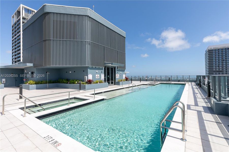 Condo located in Miami, FL showcasing its design and architecture (Image 26). Condo located in Miami, FL showcasing its design and architecture (Image 26).