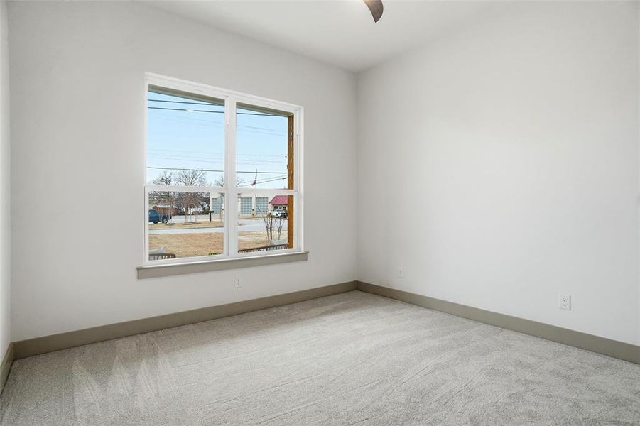 Spacious, unfurnished interior of a new home in , Roanoke (Image 34).