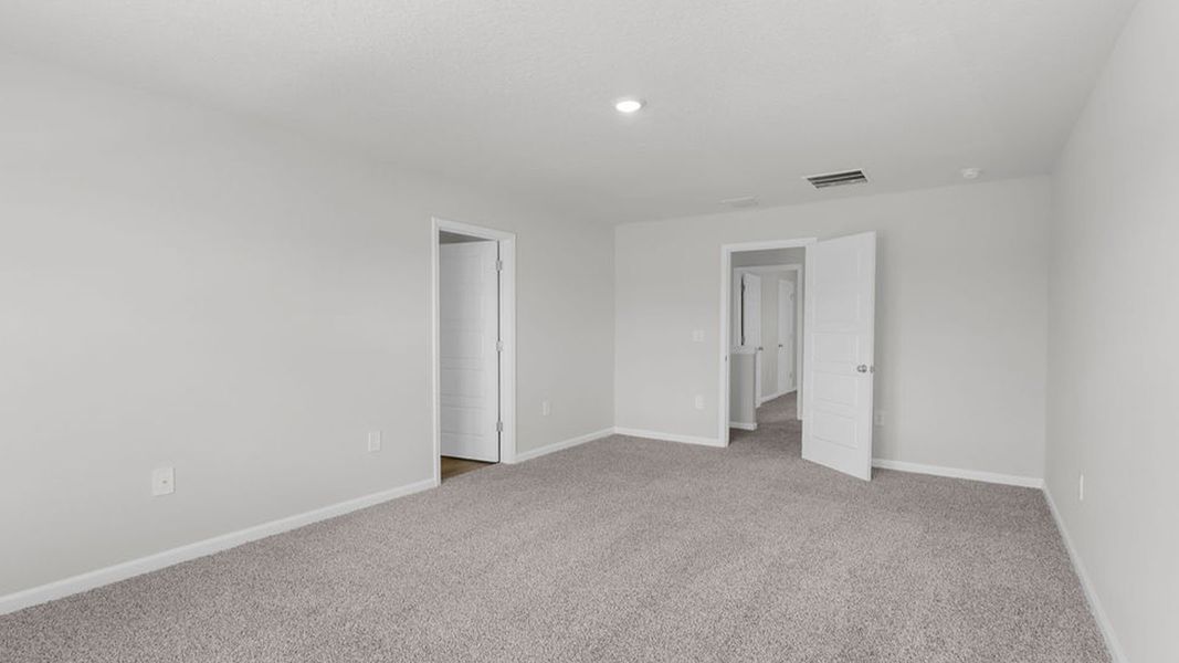 Spacious, unfurnished interior of a new home in Wesley Park, Crawfordville (Image 31).