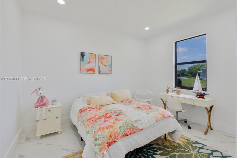 Furnished interior view inside a new home in , Clewiston (Image 18).
