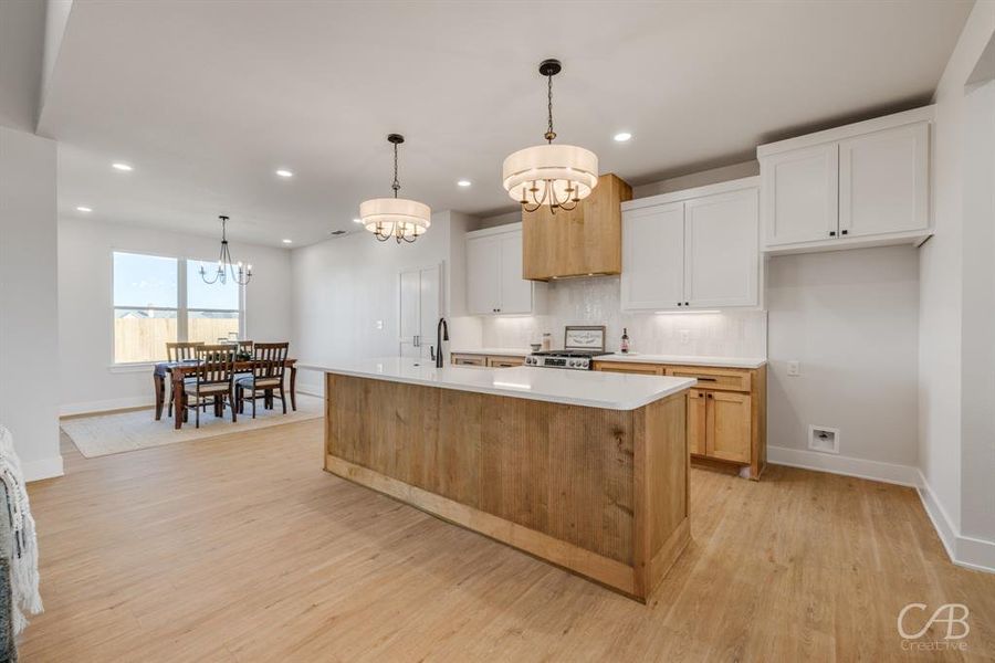 Furnished interior view inside a new home in , Abilene (Image 4).