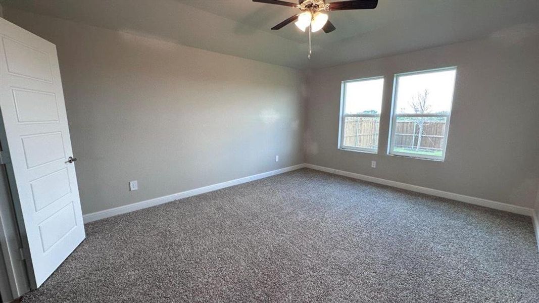 Spacious, unfurnished interior of a new home in Rock Creek West, Fort Worth (Image 10). Spacious, unfurnished interior of a new home in Rock Creek West, Fort Worth (Image 10).