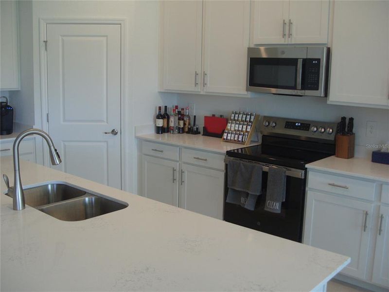 Image 26 of a home in Wellen Park Golf & Country Club. Image 26 of a home in Wellen Park Golf & Country Club.