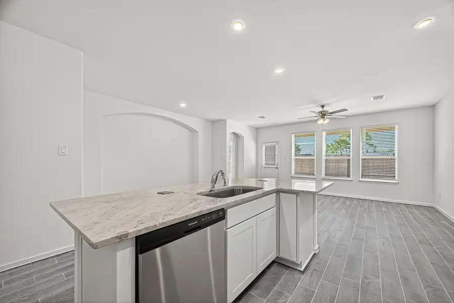 Furnished interior view inside a new home in Rollingbrook Estates, Baytown (Image 1).