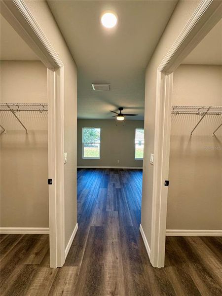 Spacious, unfurnished interior of a new home in , Dunnellon (Image 21).
