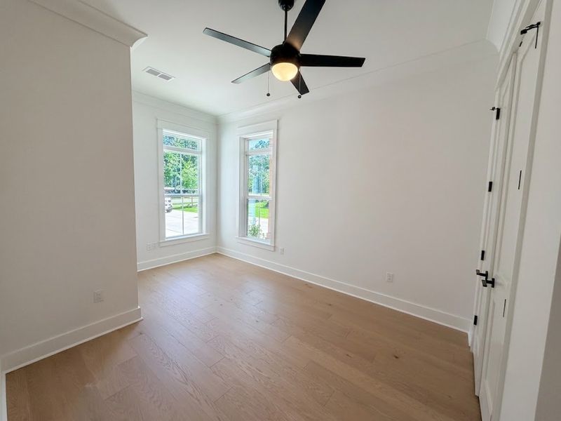 Spacious, unfurnished interior of a new home in Steamboat Landing at Hammock Bay, Freeport (Image 26). Spacious, unfurnished interior of a new home in Steamboat Landing at Hammock Bay, Freeport (Image 26).