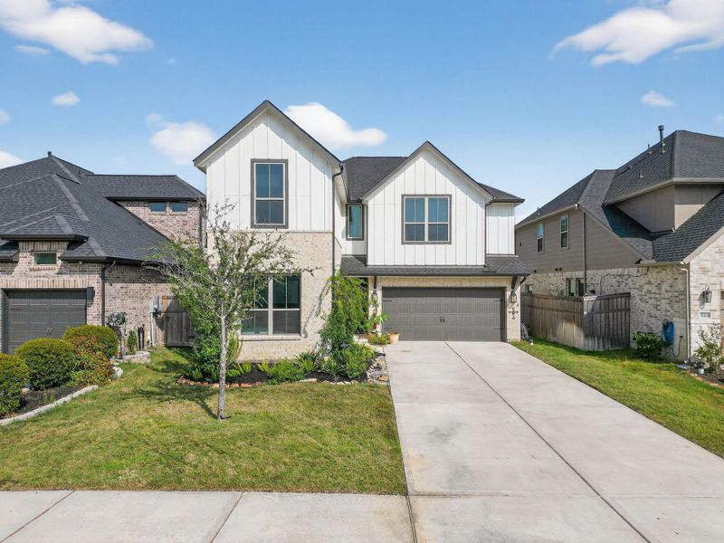 Welcome Home! 31418 Golden Cliffs Ln., Fulshear, TX 77441 Welcome Home! 31418 Golden Cliffs Ln., Fulshear, TX 77441