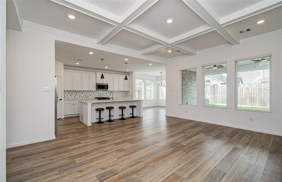 Spacious, unfurnished interior of a new home in Harvest Green, Richmond (Image 12).