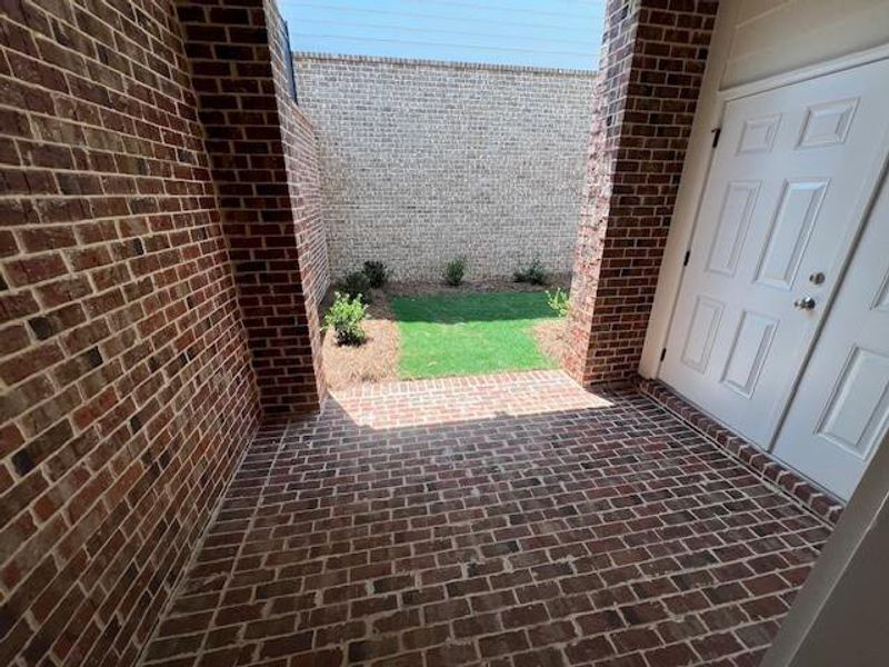 Spacious, unfurnished interior of a new home in Palisades Single Family, Cumming (Image 34).
