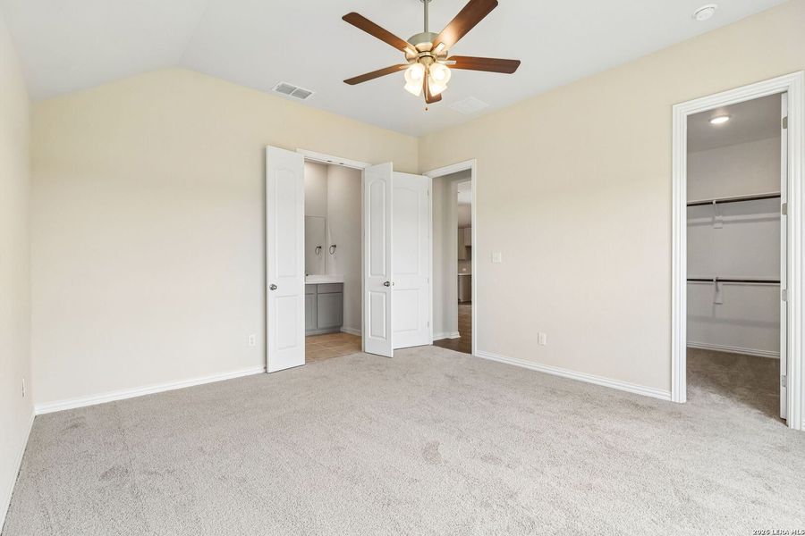 Spacious, unfurnished interior of a new home in Stream Waters, Seguin (Image 17). Spacious, unfurnished interior of a new home in Stream Waters, Seguin (Image 17).
