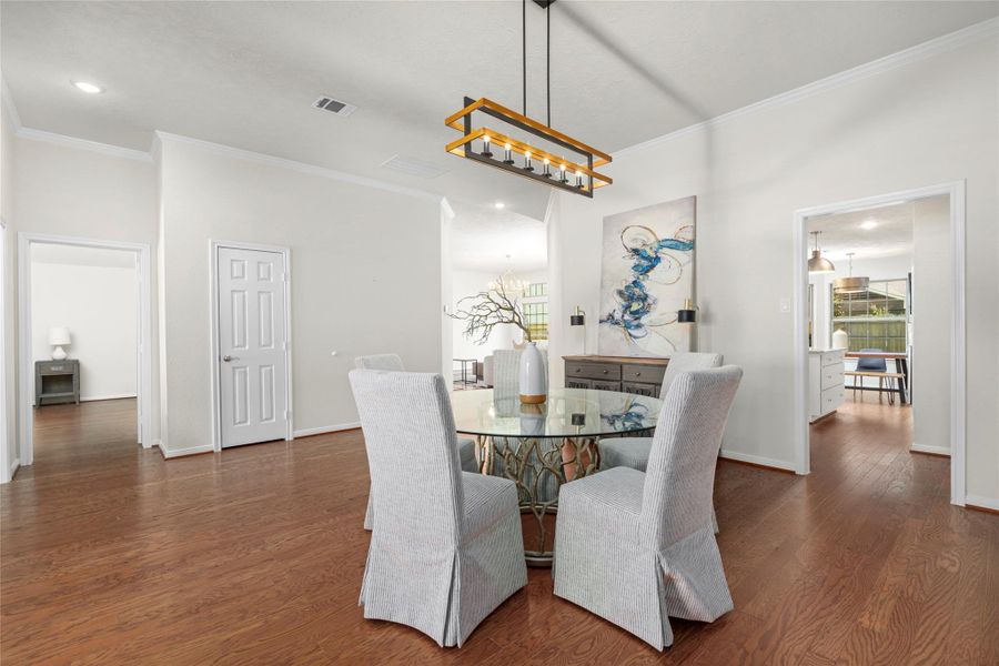 The dining area has views into each space giving you a feeling of connection while also feeling intimate. The dining area has views into each space giving you a feeling of connection while also feeling intimate.