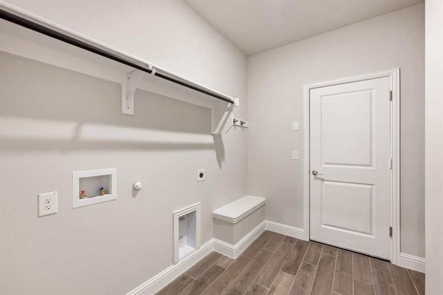 Spacious, unfurnished interior of a new home in Sonoma Verde, McLendon-Chisholm (Image 15).