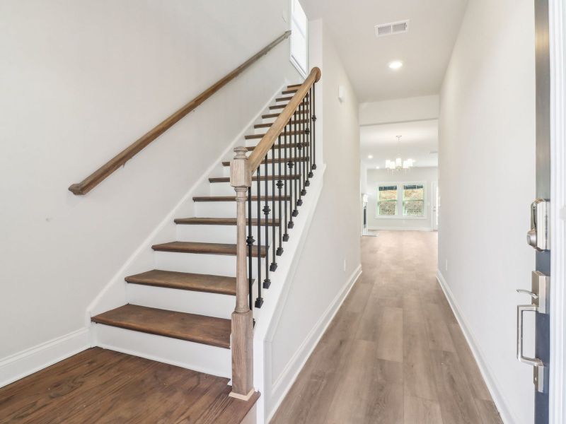 Spacious, unfurnished interior of a new home in Avalon - Reserve Series, Conyers (Image 17).