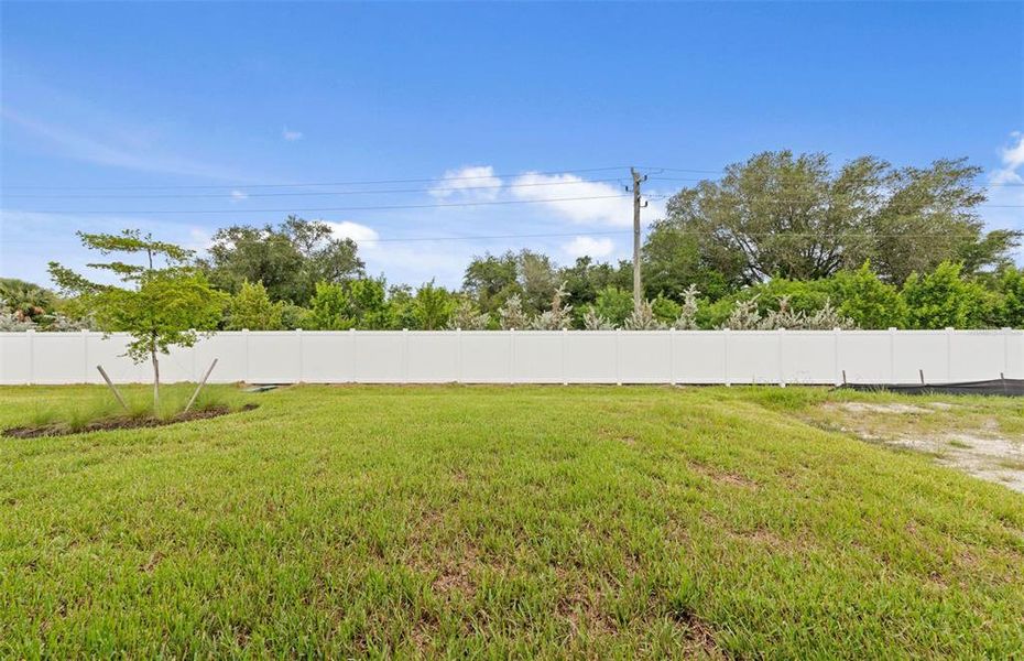 Natural landscape and outdoor views near Shores at Stillwater in Englewood (Image 33).