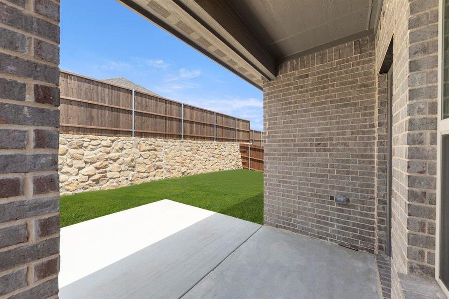 25. 2521 McNally - Patio 25. 2521 McNally - Patio