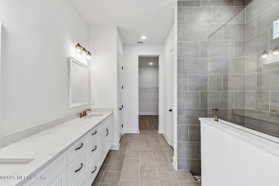 Furnished interior view inside a new home in Seven Pines 50' Front Entry, Jacksonville (Image 9).